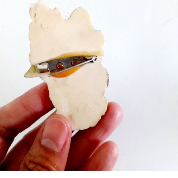 Vintage Art Deco Lady's Head Face in Green Orange Hat Resin Brooch Pin 2.5"L - Picture 5 of 5